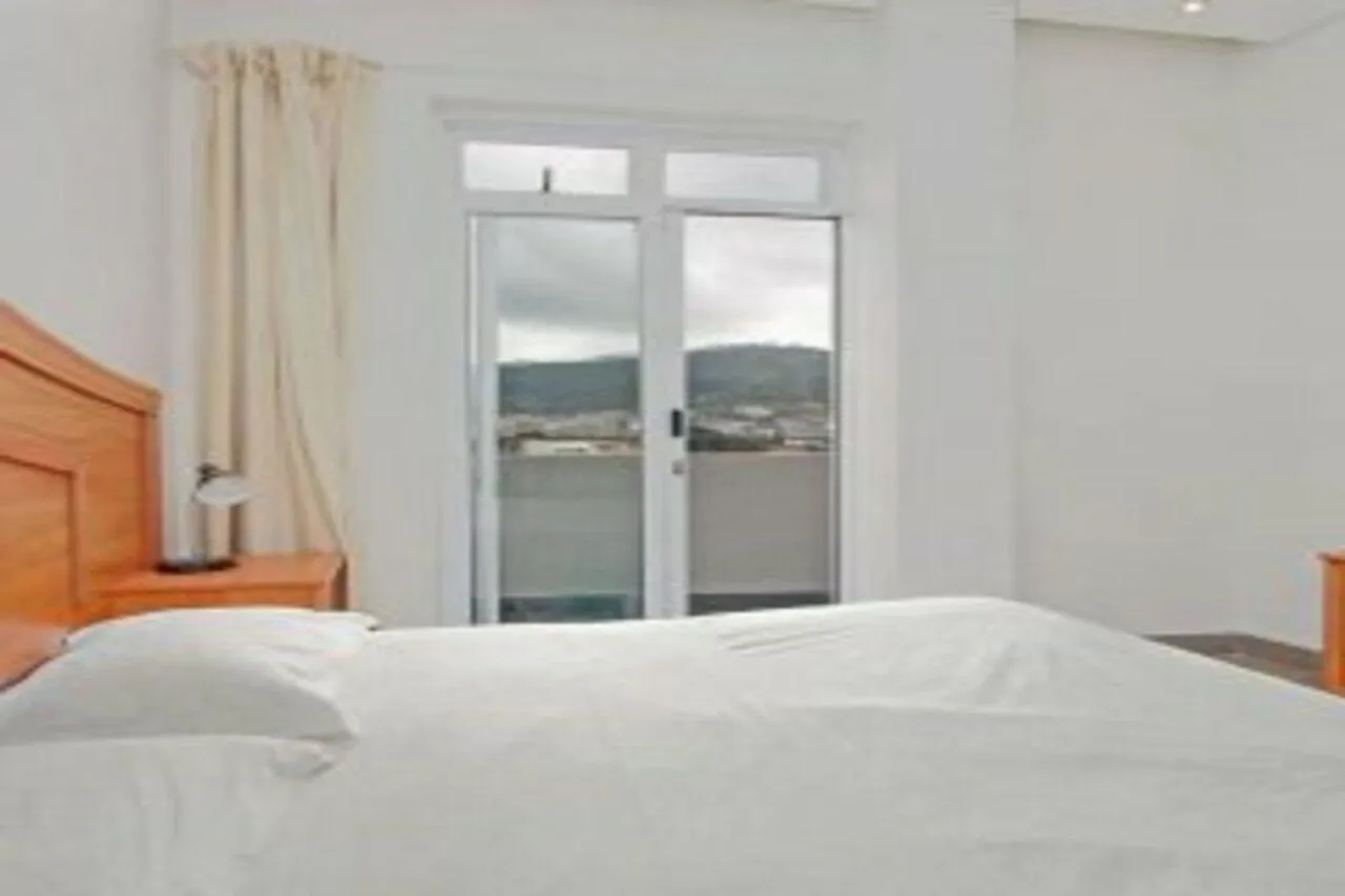 Itc Hospitality Group Two Bedrooms Canterbury Suites Building Cape Town Güney Afrika